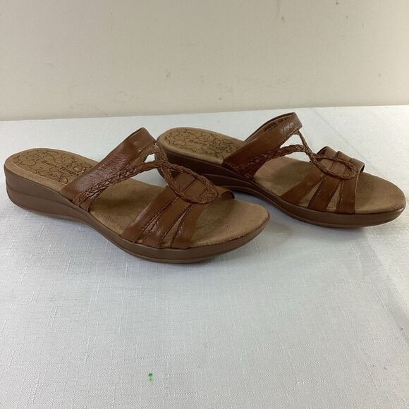 Bare Traps Janeen  Slip on Brown Leather Sandal Size 6.5 - Picture 3 of 10